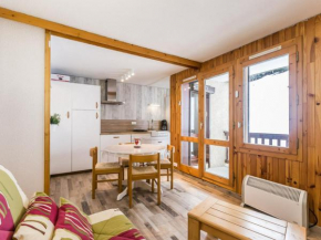 Apt rénové 2* pour 4/5p à Montchavin, proche pistes et commerces, parking gratuit - FR-1-329-52
